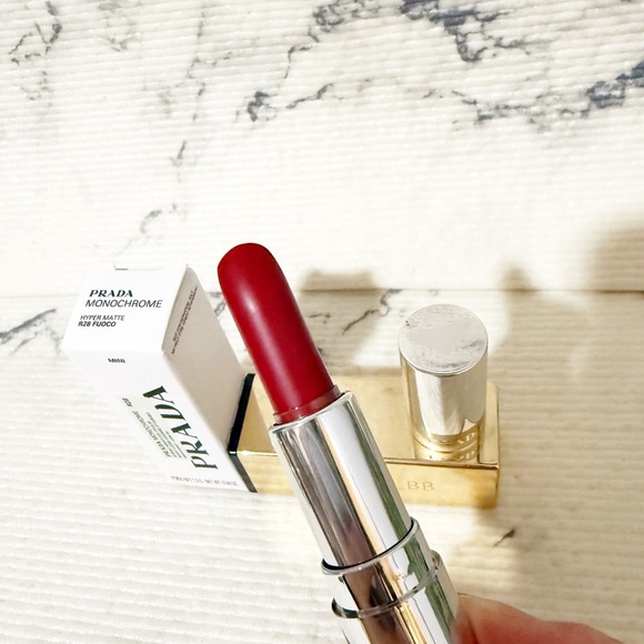 Prada Monochrome Hyper Matte Red Lipstick (R28 Fuoco) - Picture 8 of 10